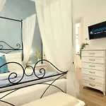 Romantic House With Jacuzzi San Mauro Mare