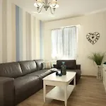 アパート Romantic House With Jacuzzi *