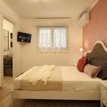 Romantic House With Jacuzzi Apartament *
