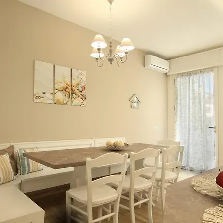 Apartament Romantic House With Jacuzzi San Mauro Mare